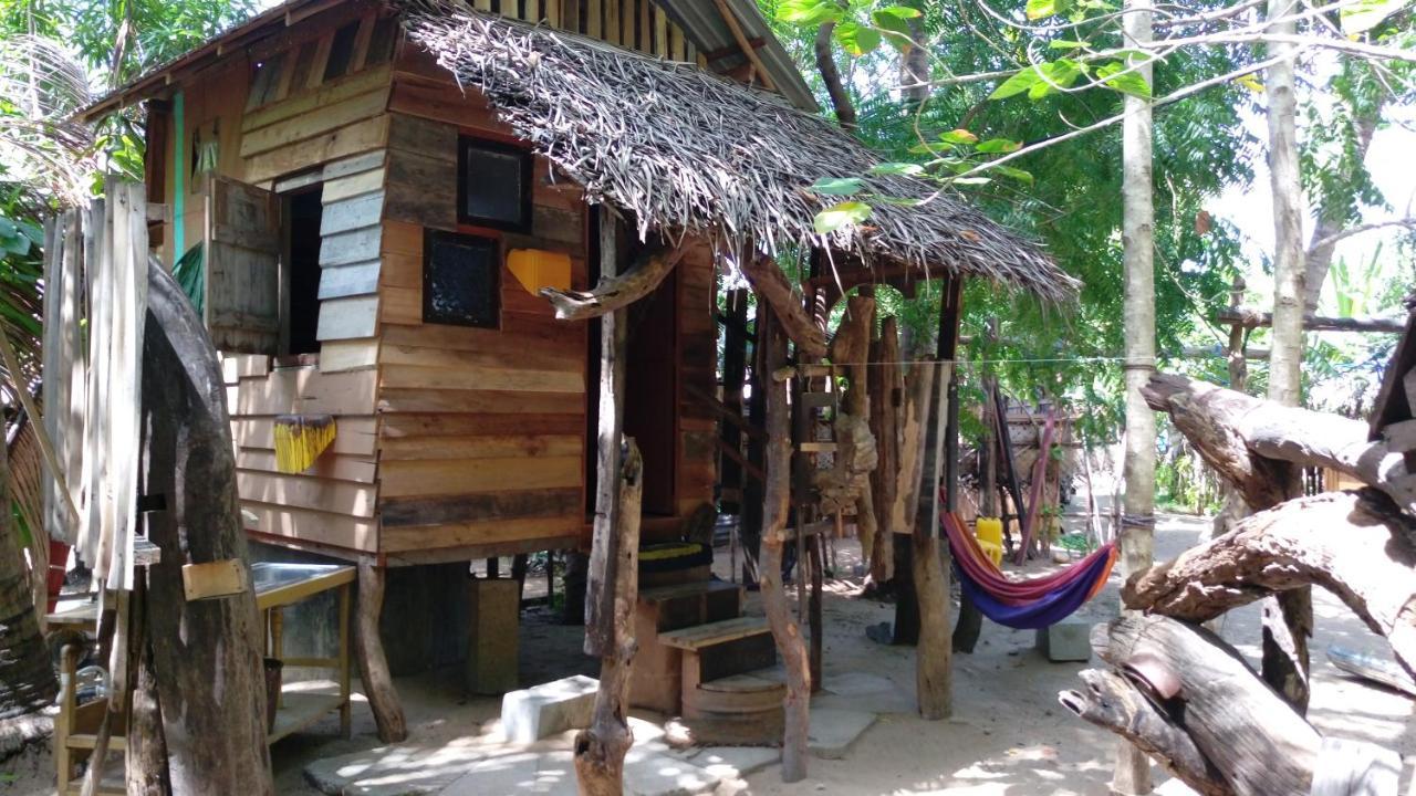 Beach Hut Arugam Bay Kültér fotó